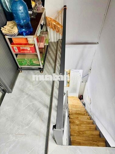 Em Chính chủ cần bán 2 căn nhà Sổ đỏ full thổ cư