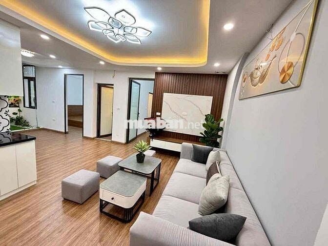 Bán căn ccmn 80m2 phố Vũ tông Phan sổ đỏ chung có phôi riêng 3 ngủ đep