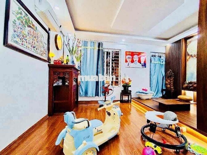 NHÀ ĐẸP KIM GIANG_HOÀNG MAI - SỔ VUÔNG A4 - 30M RA MẶT PHỐ