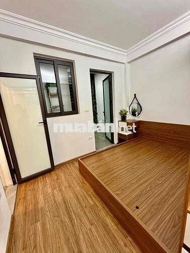 Bán căn ccmn 80m2 phố Vũ tông Phan sổ đỏ chung có phôi riêng 3 ngủ đep