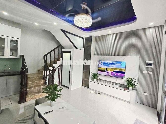 Nhà đẹp 3 ngủ khép kín-nội thất đẳng cấp -Đầu tư sinh lời,chỉ có 6,15