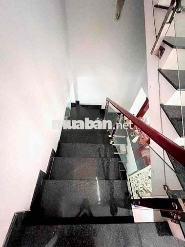 Bán Nhà Bình Tân nở hậu - xe tải tránh - tương lai mặt tiền - 4 Tầng