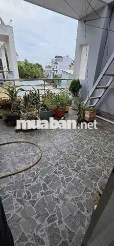 BÁN NHÀ 3 TẦNG HẺM THÔNG 634 TỈNH LỘ 10 ÔTÔ ĐỖ CỬA GIÁ 4,4 TỶ TL