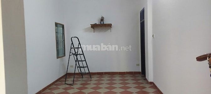 Cần bán gấP căn hộ tâP thể Ban Cơ Yếu CP