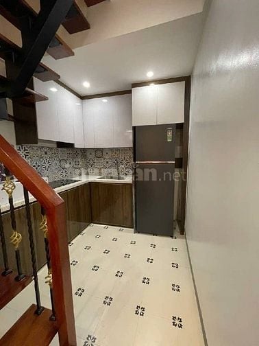 Chỉ Hơn 6Tỷ-Căn Nhà Hoa Hậu 4Tầng Phố Lê Đại Hành-Ngay VinCom Bà Triệu