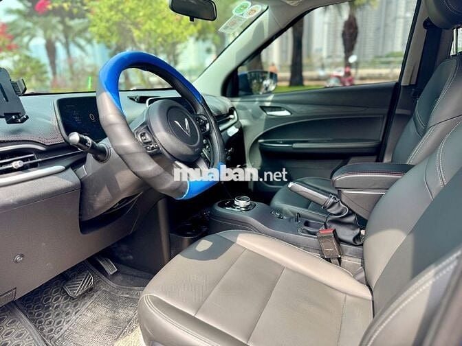 VinFast VF5 Plus 2025 - Màu xanh - 1v1km - Mua pin