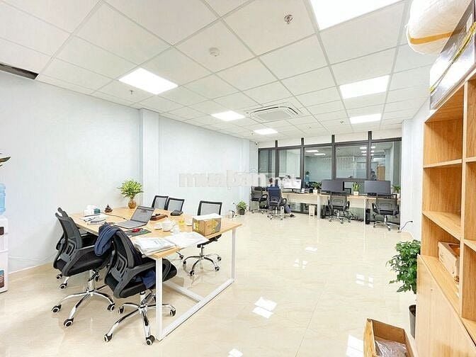 Cho thuê văn phòng Nguyên Hồng 50m2 chỉ 11tr bãi oto cách 10 bước