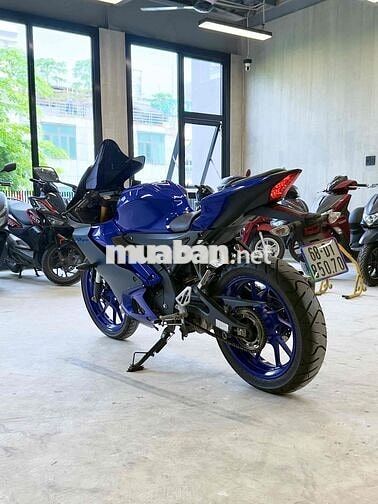 Cần bán Yamaha R15 V4 – đăng ký 2023, odo 4.800 km