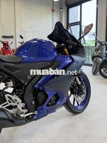 Cần bán Yamaha R15 V4 – đăng ký 2023, odo 4.800 km