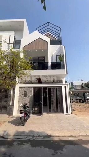 cần bán gấp trong tuần CĂN NHÀ 1 TRÊT 1 LẦU