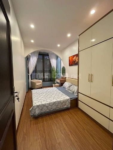 Chỉ Hơn 6Tỷ-Căn Nhà Hoa Hậu 4Tầng Phố Lê Đại Hành-Ngay VinCom Bà Triệu