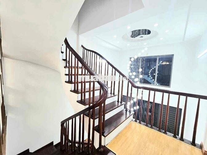 Bán gấp! Nhà Pháo Đài Láng 44m -5 tầng- giá tốt 14 tỷ-  Nhà đẹp, vị tr