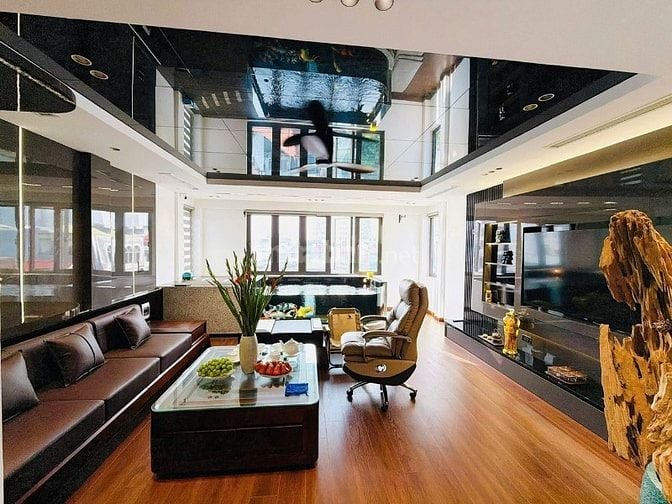 Bán tòa nhà văn phòng phố Lạc Trung, P/Lô, vỉa hè ô tô tránh, 78m2, 8t