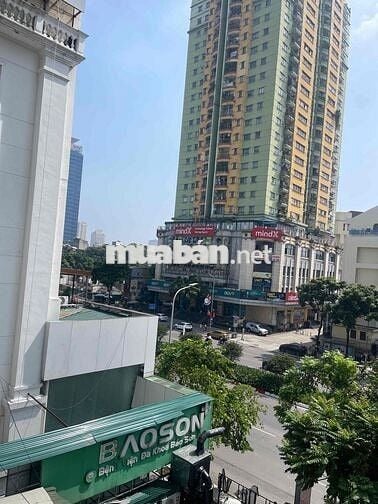 CẦN BÁN TẬP THỂ MẶT PHỐ NGUYỄN CHÍ THANH - BAN CÔNG VIEW PHỐ