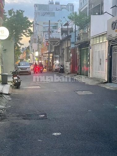 MẶT TIỀN ĐINH CÔNG TRÁNG. NHÀ ĐẸP CÓ THANG MÁY
