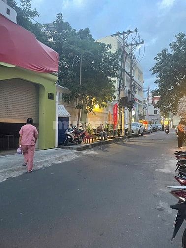 MẶT TIỀN ĐINH CÔNG TRÁNG. NHÀ ĐẸP CÓ THANG MÁY