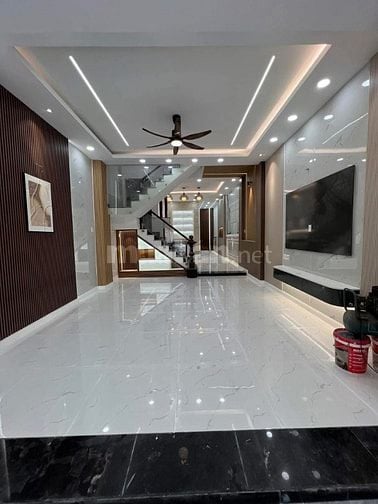 Nhà mặt tiền 16m hiện đại 5mx22m đi bộ ra chợ  đúc 1 lầu 4 p.n 4wc