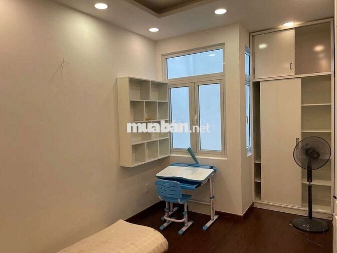 Cho thuê nhà nguyên căn Hẻm xe hơi - Huỳnh Tấn Phát