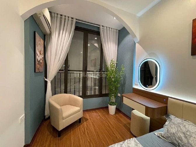 Chỉ Hơn 6Tỷ-Căn Nhà Hoa Hậu 4Tầng Phố Lê Đại Hành-Ngay VinCom Bà Triệu