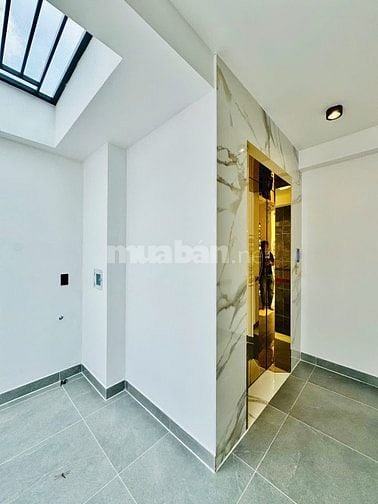 Siêu phẩm lên sóng nhỉnh 4tỷ đường 59 hẻm lớn 7m có vỉa hè, thang máy