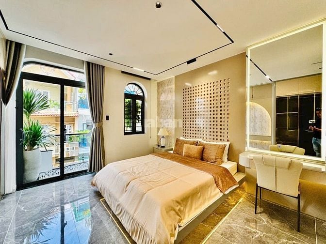 Siêu phẩm lên sóng nhỉnh 4tỷ đường 59 hẻm lớn 7m có vỉa hè, thang máy