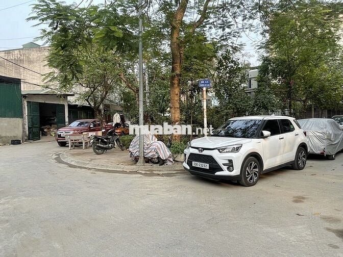 TT THẠCH BÀN, TẶNG NỘI THẤT, 2 THOÁNG, OTO ĐỖ GẦN, TIỆN ÍCH BẠT NGÀN