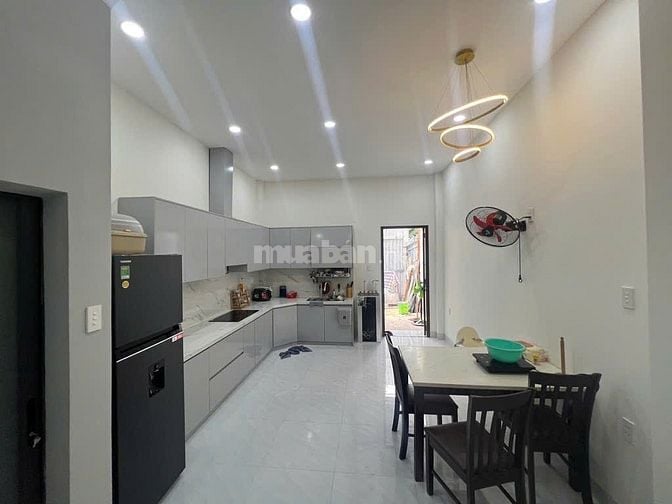 Bán nhà đẹp lung linh đường Dương Cát Lợi, Nhà Bè – Cách Q7 chỉ 1 cây
