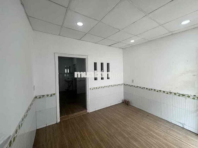 BÁN NHÀ  tầng- Hiệp Bình Phước -TĐ- 2.3 tỷ Dt 24m2- Sổ hồng
