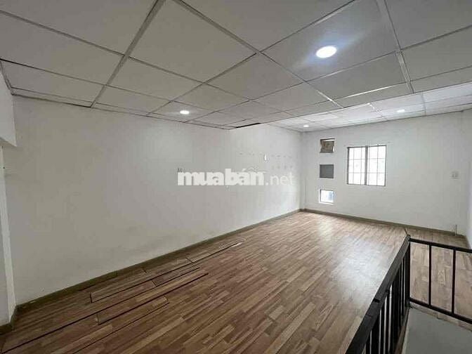 BÁN NHÀ  tầng- Hiệp Bình Phước -TĐ- 2.3 tỷ Dt 24m2- Sổ hồng