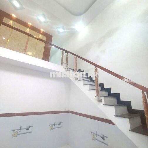 Cần bán căn nhà mới đẹp tại Đông Thạnh Hóc Môn , ngay chợ và tiện ích