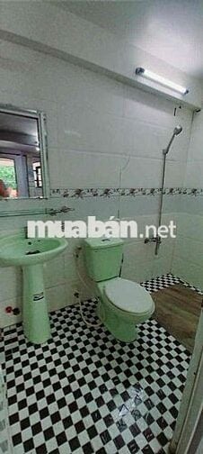 chính chủ cho thuê mặt bằng gần hàng xanh