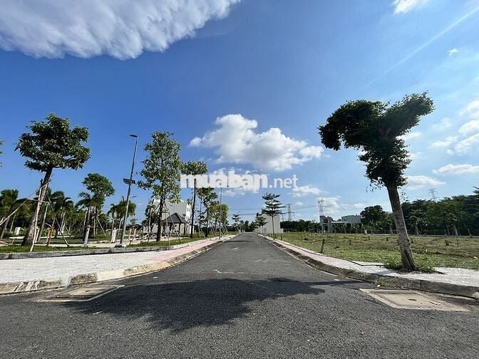 cho thuê OT sunrise ĐỐI diện  LOTTE MART Q7, nội thất cơ bản
