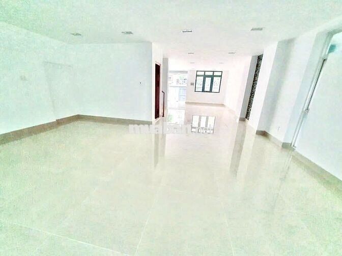 SIÊU PHẨM TÒA NHÀ 5 TẦNG TRUNG TÂM PHAN XÍCH LONG -HẦM-THANG MÁY-PCCC
