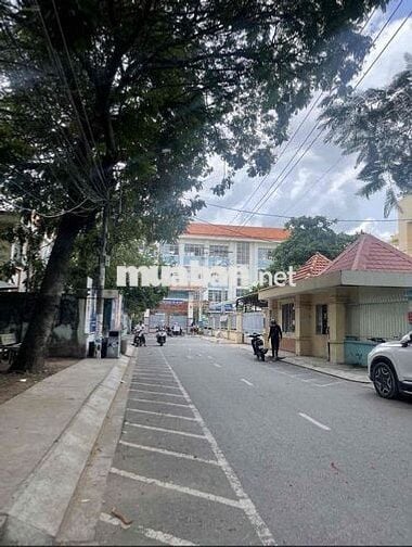 Cho thuê nhà nguyên căn rộng rãi ở và kinh doanh