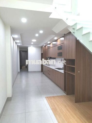 Bán Nhà 2 Tầng 84 m2 Hẻm 5m Thông Trần Xuân Soạn Hơn 6 Tỷ TL