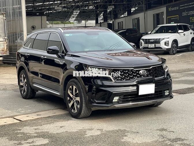 Kia Sorento 2021 Luxury 2.2 AT - 50,000 km.
