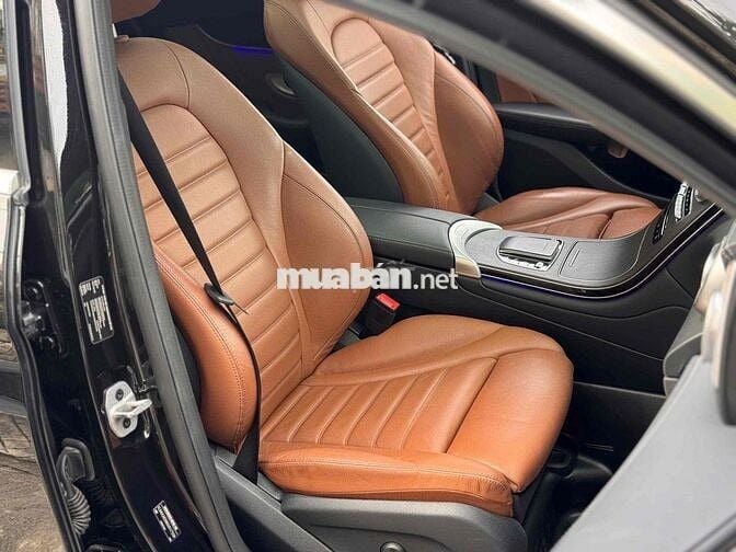 Mercedes Benz GLC300 V1 2022 - 39000 km