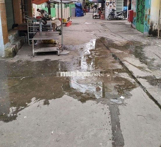 Nhà nguyên ngay trong lòng chợ Trần Văn Quang - 4❌8 trệt 1 lầu đúc