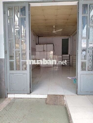 Nhà nguyên ngay trong lòng chợ Trần Văn Quang - 4❌8 trệt 1 lầu đúc