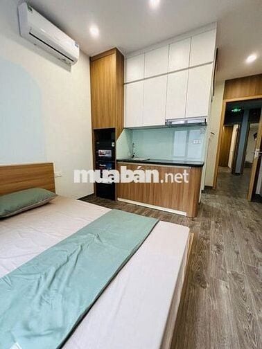 Bán căn hộ dịch vụ Triều Khúc, ngõ rộng, mặt tiền lớn, 100m2 20.9 tỷ