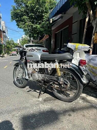Cub Nhật HONDA