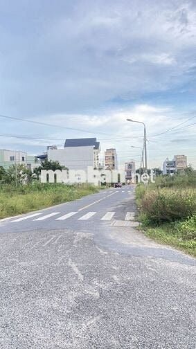 Đất Hoà Phú 10 - Liên Chiểu dt 100m đường 5m lề3m giá : 4y860