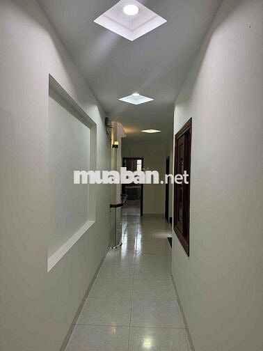 Cho thuê nhà mặt phố 102m2 tại Phước Hải , Nha Trang