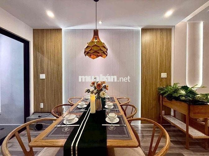 HÓT‼🏡 VILLA 3 TẦNG – NGUYỄN CÔNG TRỨ – 8M Ô TÔ – 5P RA BIỂN