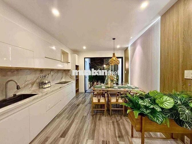 HÓT‼🏡 VILLA 3 TẦNG – NGUYỄN CÔNG TRỨ – 8M Ô TÔ – 5P RA BIỂN