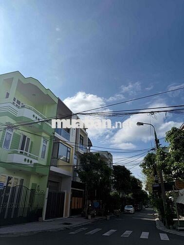 ✅Ông Chú Chuẩn Bị Đi Mỹ Gửi Bán Nhà 2,5 Tầng Đường 5m5 Đinh Lễ