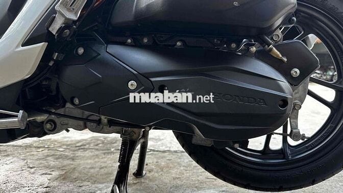 Honda Vario 150 trắng đen 2020 ( hỗ trợ góp )