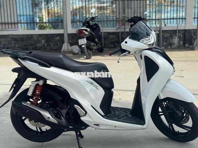 SH 125 thắng CBS còn 2 khoá xe Zin chất chính chủ