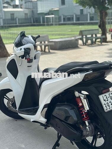 SH 125 thắng CBS còn 2 khoá xe Zin chất chính chủ