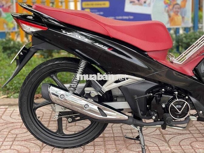 WAVE thái 2022 , đk 2023 , odo 2700km